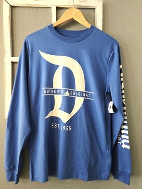 NWT | Disneyland Resort Authentic Original Long Sleeve Shirt - Small
